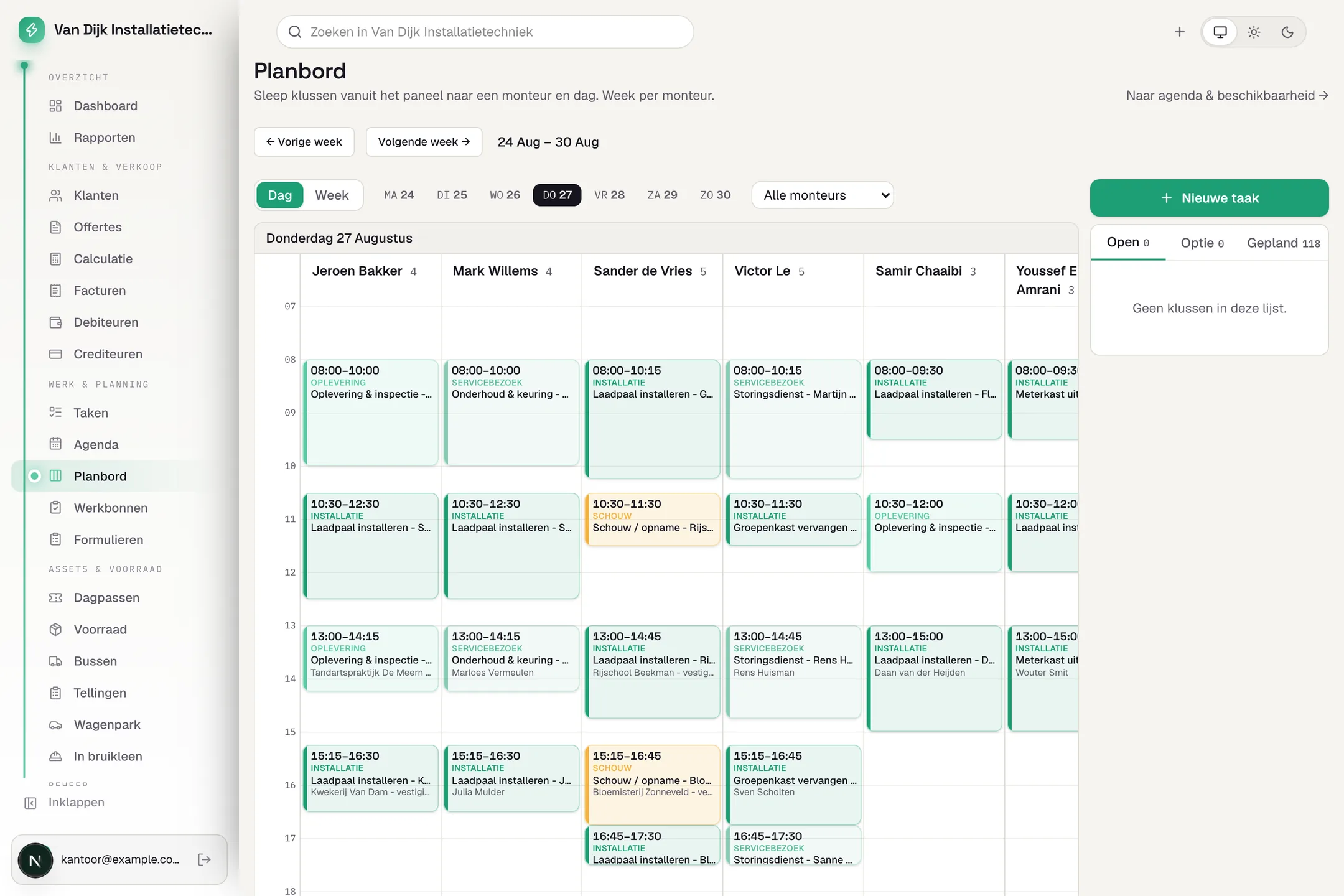 Het planbord van Veldly met zes monteurs op een donderdag, elk met hun klussen per tijdvak.